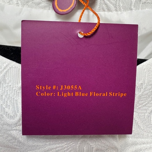 Sweet Sinammon Jacket , Shell 100% Polyester , Lining 100% Polyester - Picture 4 of 5